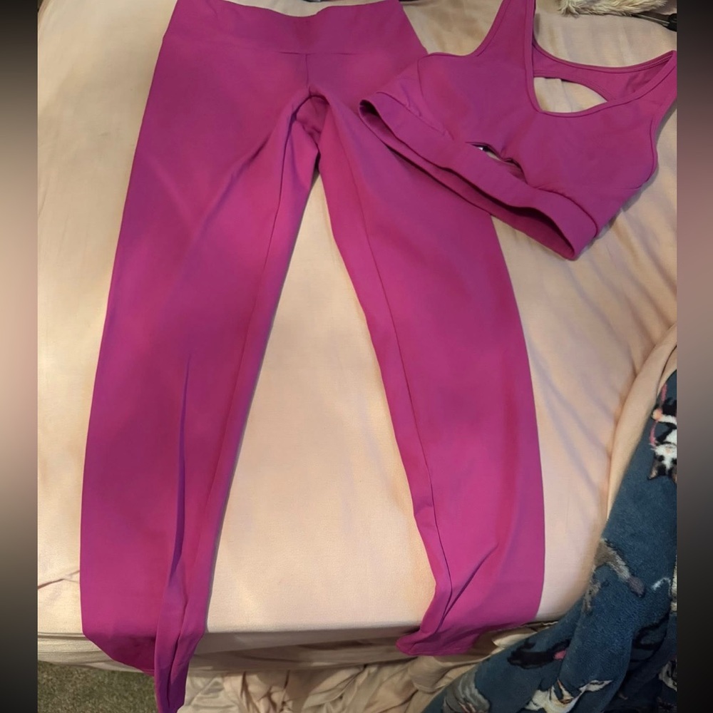 Vibrant Pink Leggings for Women